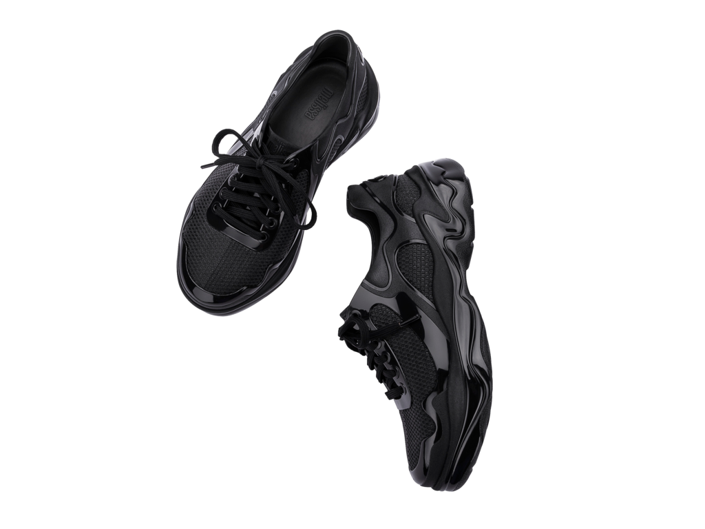 MELISSA BURN SNEAKER AD –