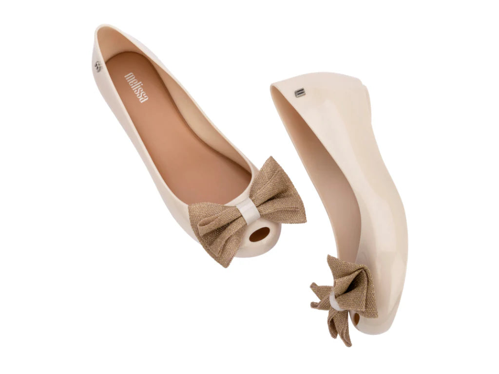 MELISSA ULTRAGIRL SWEET XXIV AD –