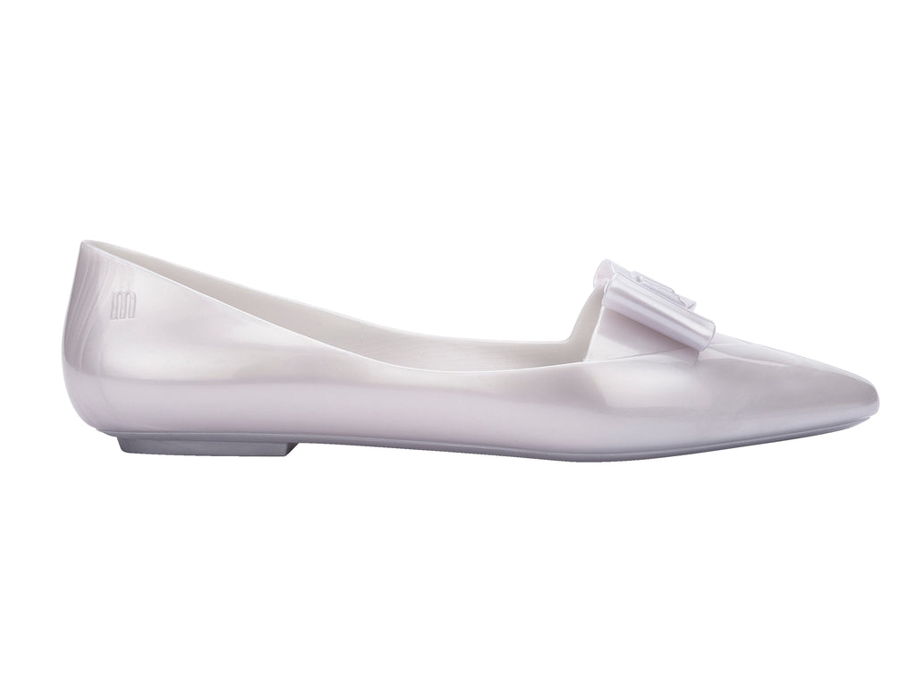 MELISSA POINTY CHIC AD –