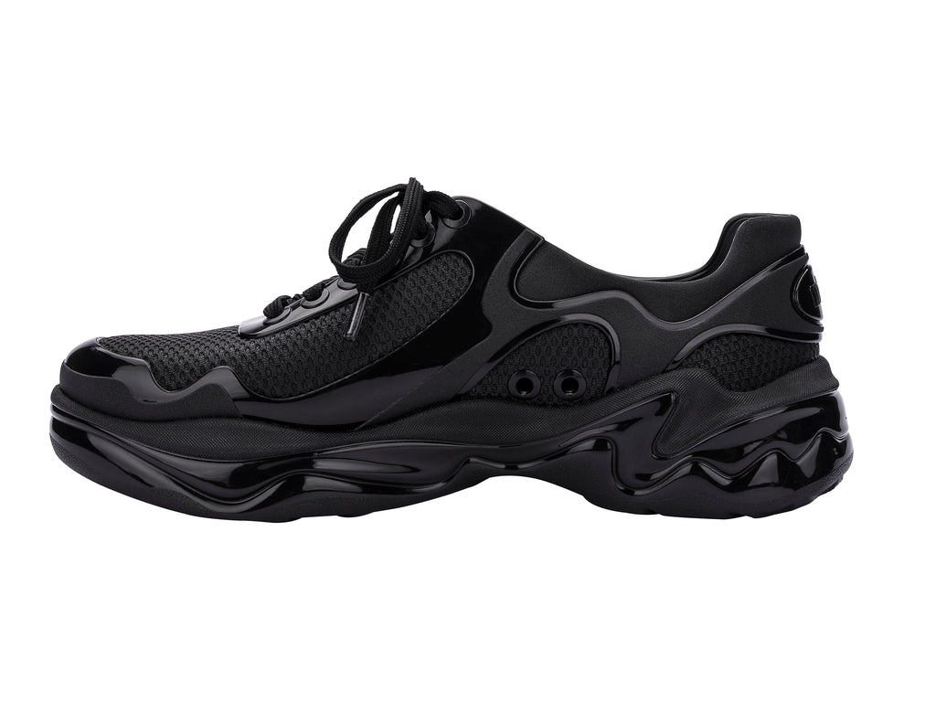 MELISSA BURN SNEAKER AD –