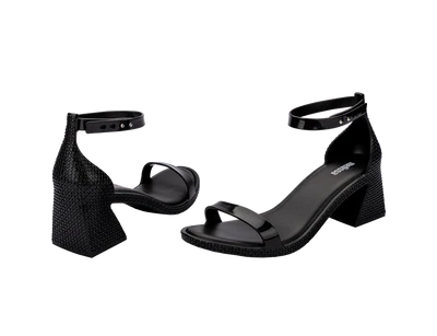 MELISSA LUX HEEL AD –