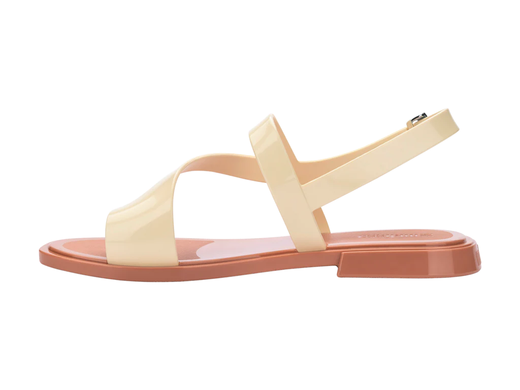 MELISSA CASSIE AD –