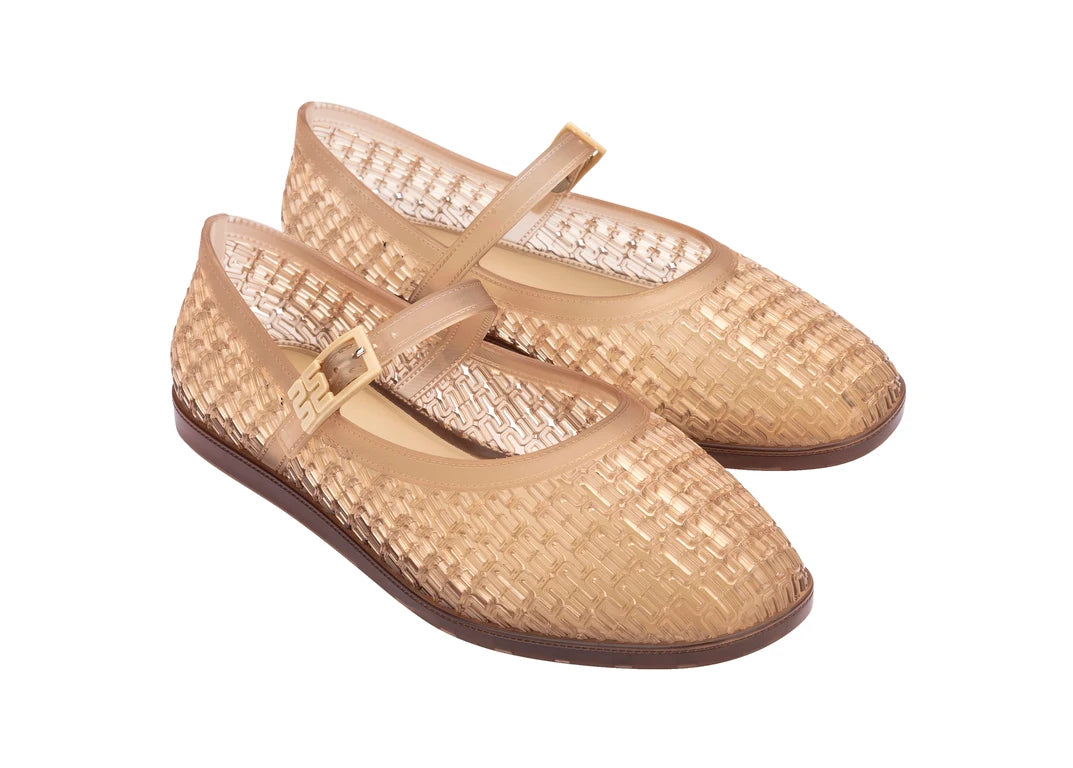 MELISSA HARPER AD – CLEAR BEIGE