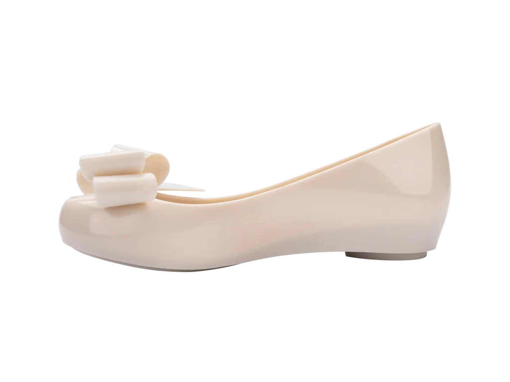 MELISSA ULTRAGIRL CLASSY AD –