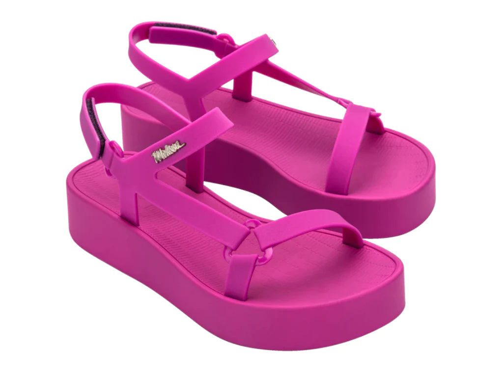 MELISSA SUN DOWNTOWN PLATFORM AD – DARK PINK