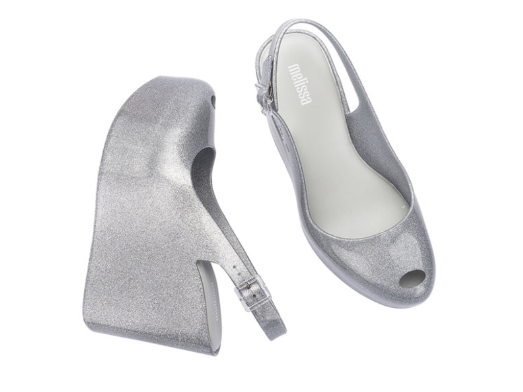 MELISSA GROOVY WEDGE AD –