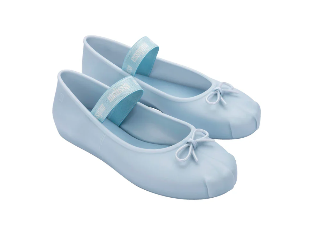 MELISSA SOPHIE AD – PEARLY BLUE