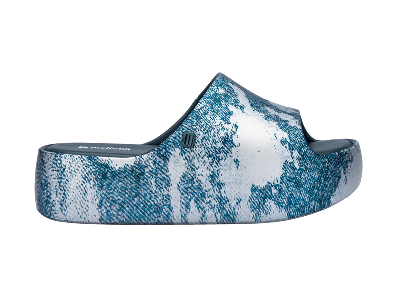 MELISSA FREE PLATFORM SLIDE DENIM AD –