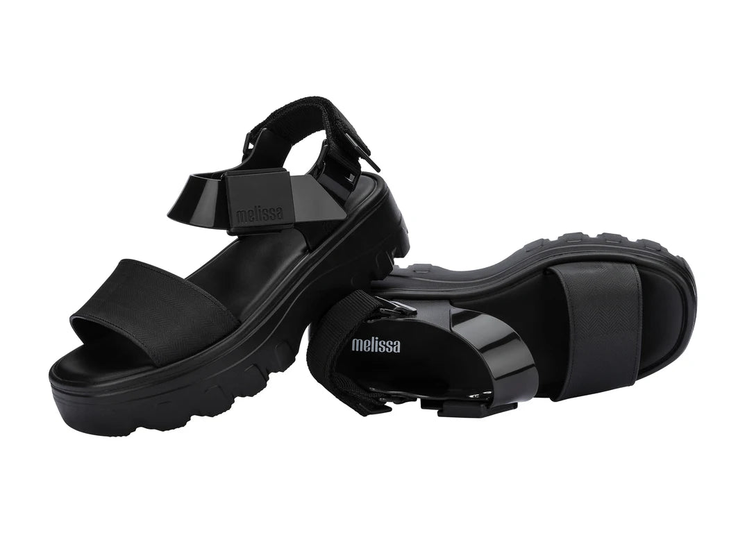 MELISSA KICK OFF SANDAL AD –