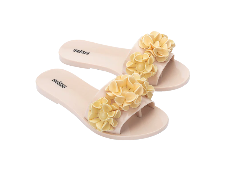 MELISSA BABE SPRINGTIME AD – BEIGE