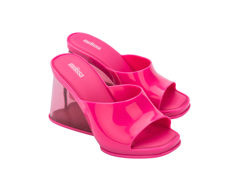 MELISSA DARLING AD – PINK