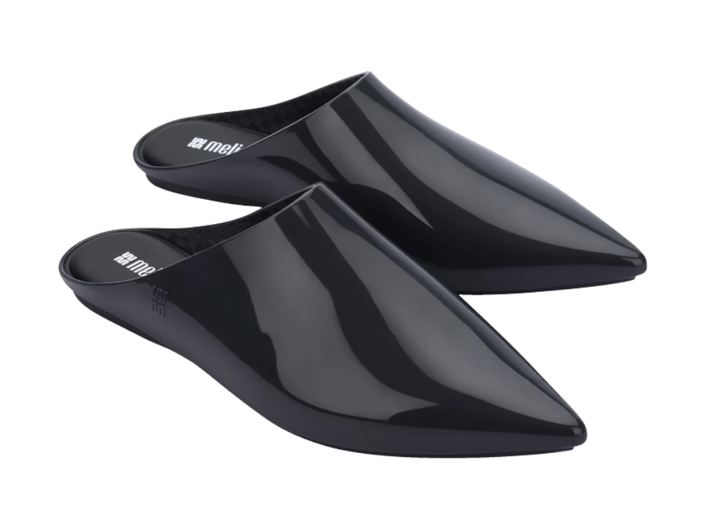 MELISSA SHE II AD – GREY