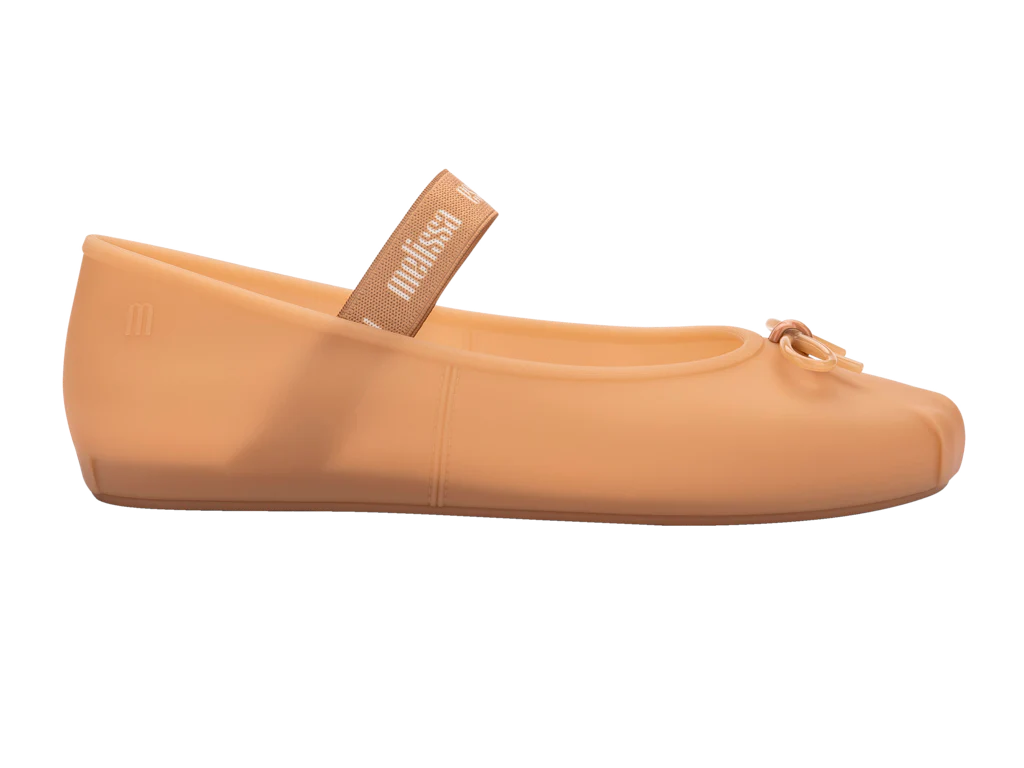 MELISSA SOPHIE AD – 