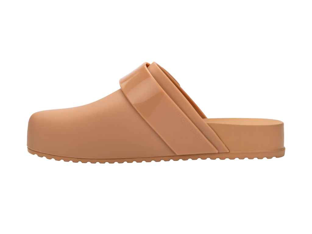 MELISSA COZY CLOG AD – 