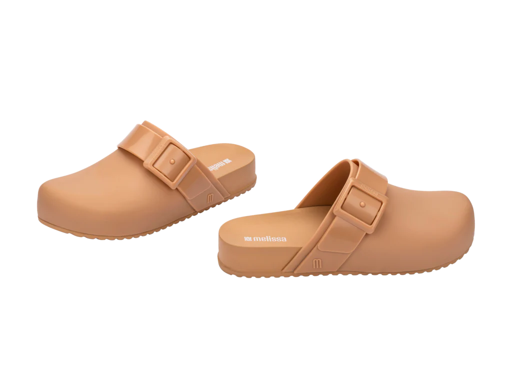 MELISSA COZY CLOG AD – 