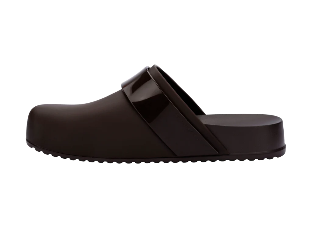 MELISSA COZY CLOG AD – 