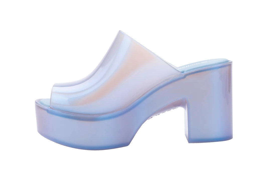 MELISSA MULE HYPE AD – 