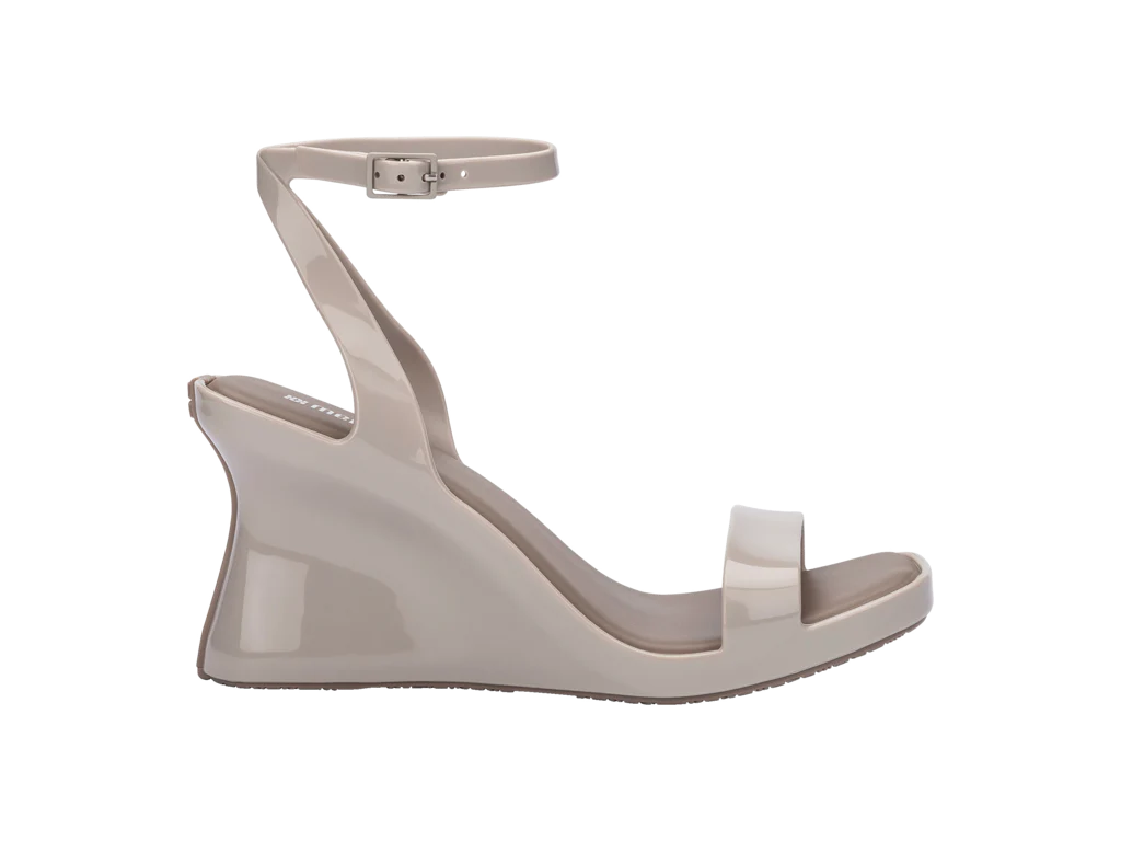 MELISSA CELINNA AD – 