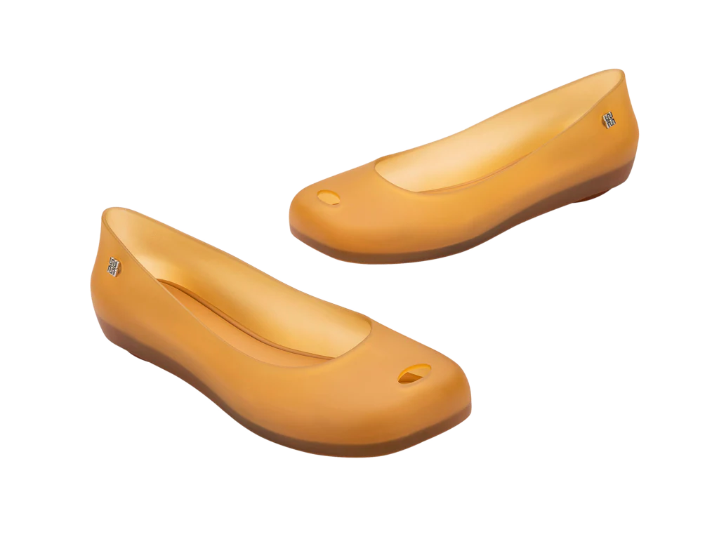 MELISSA ULTRAGIRL FUTURA AD – 