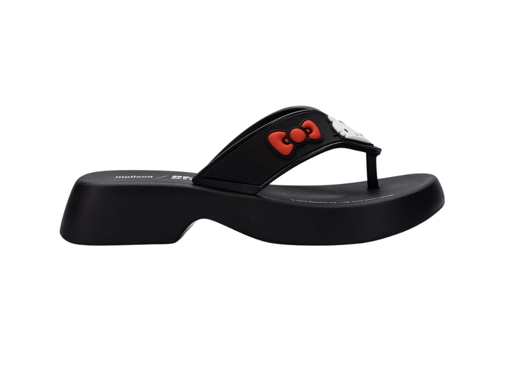 MELISSA FLATFORM + HELLO KITTY AND FRIENDS AD – 