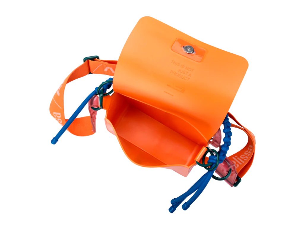 MELISSA OLGA BAG + ALEXANDRE PAVAO – 