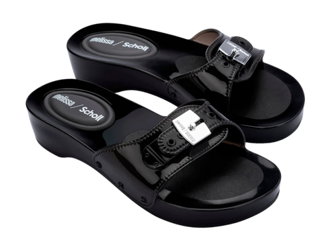 MELISSA PESCURA HEEL + SCHOLL AD