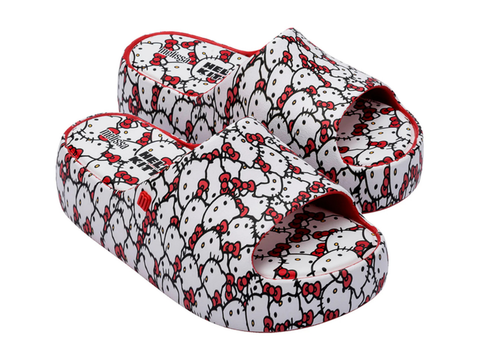 MELISSA FREE PLATFORM SLIDE + HELLO KITTY AND FRIENDS AD