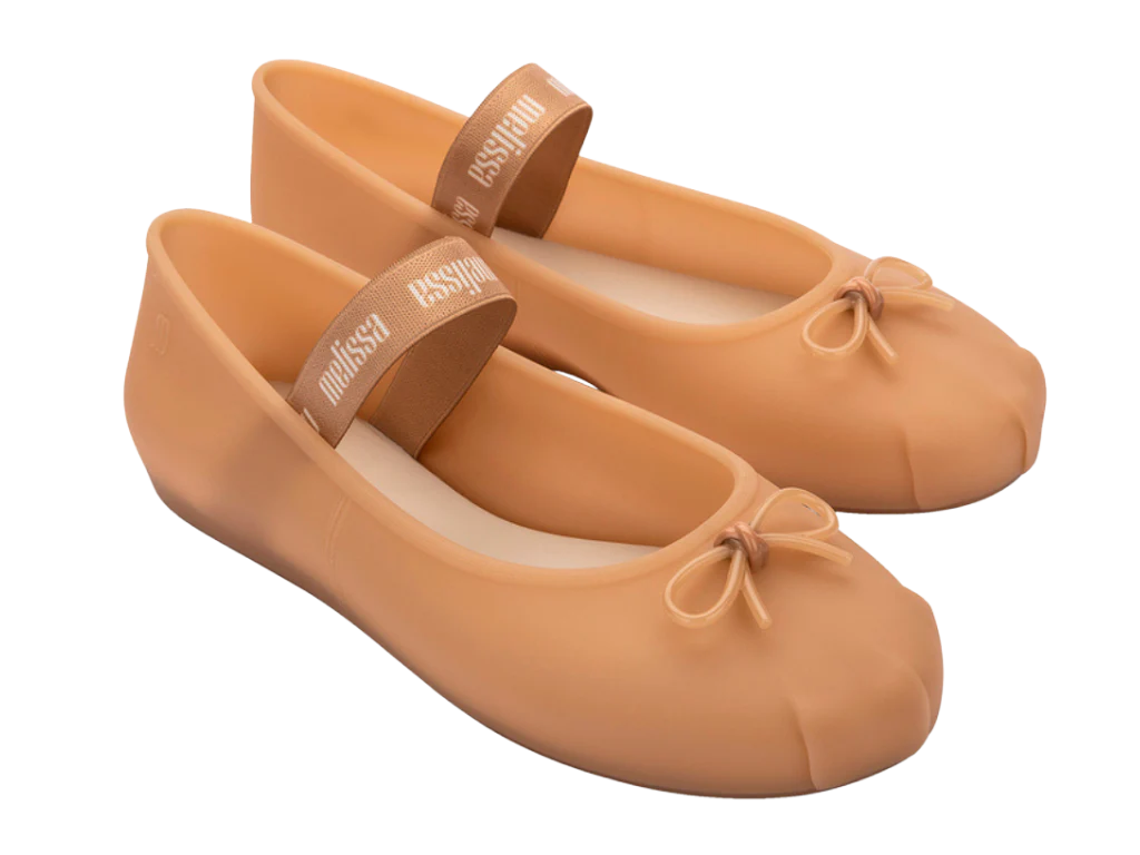 MELISSA SOPHIE AD – MILKY BEIGE