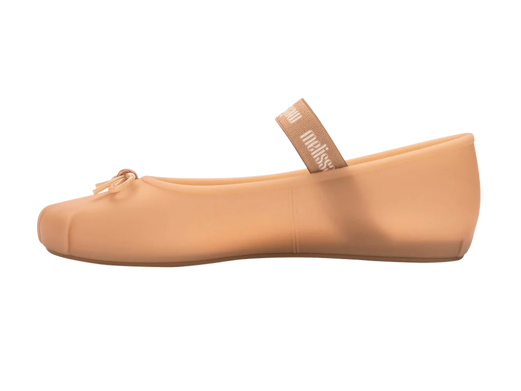 MELISSA SOPHIE AD – 