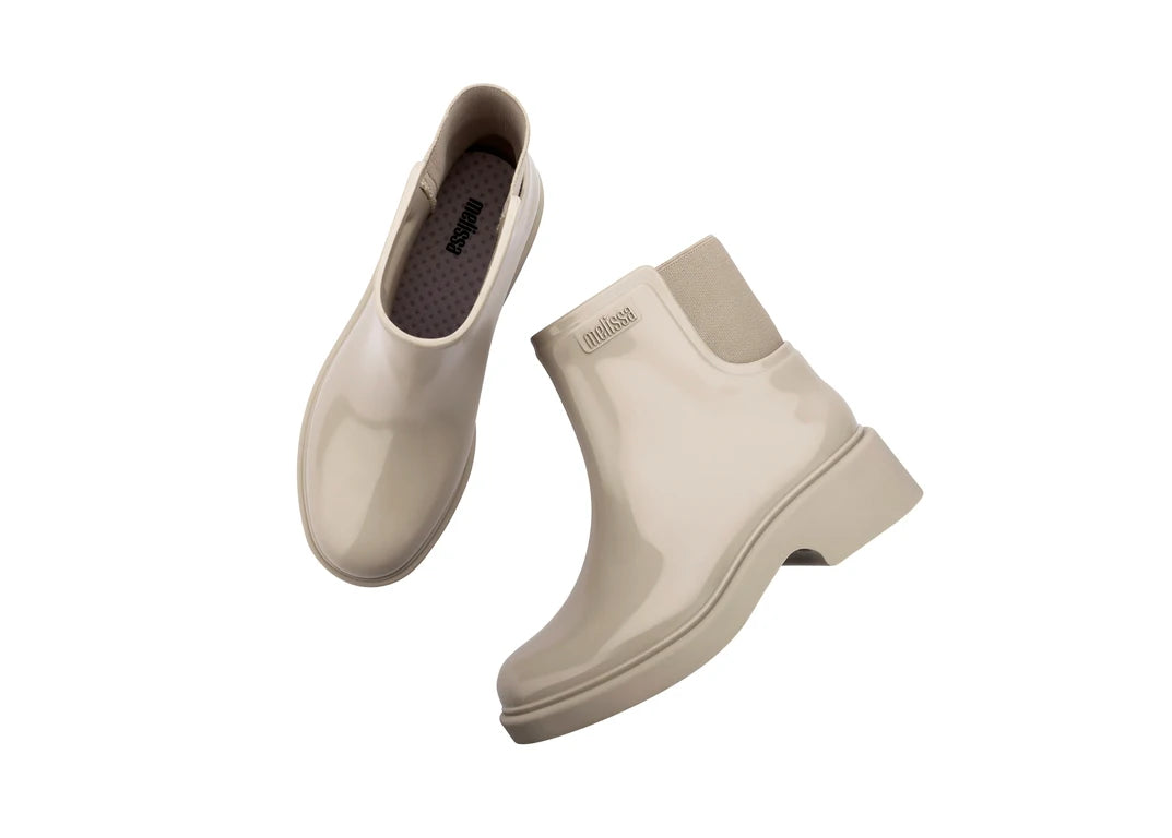 MELISSA CHELSEA BOOT AD – 